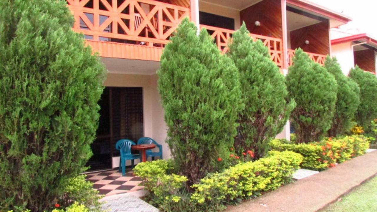Wailoaloa Beach Resort Нанди Экстерьер фото